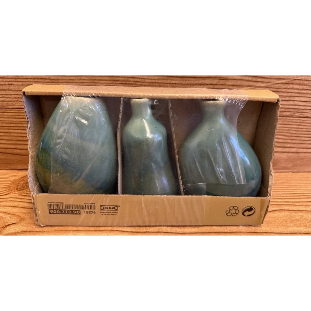 New Vtg IKEA Set‎ Of 3 Green Miniature Vases Curved Iridescent Swirls
